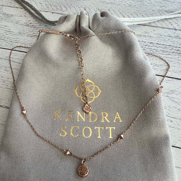 Kendra Scott Nola Rose Gold Pendant Necklace in Rose Gold Drusy - Picture 2 of 6